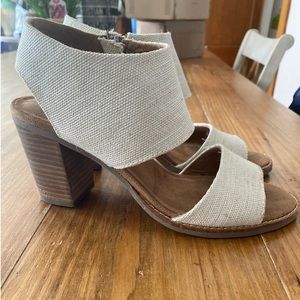 TOMS Majorca Block Heel Sandal